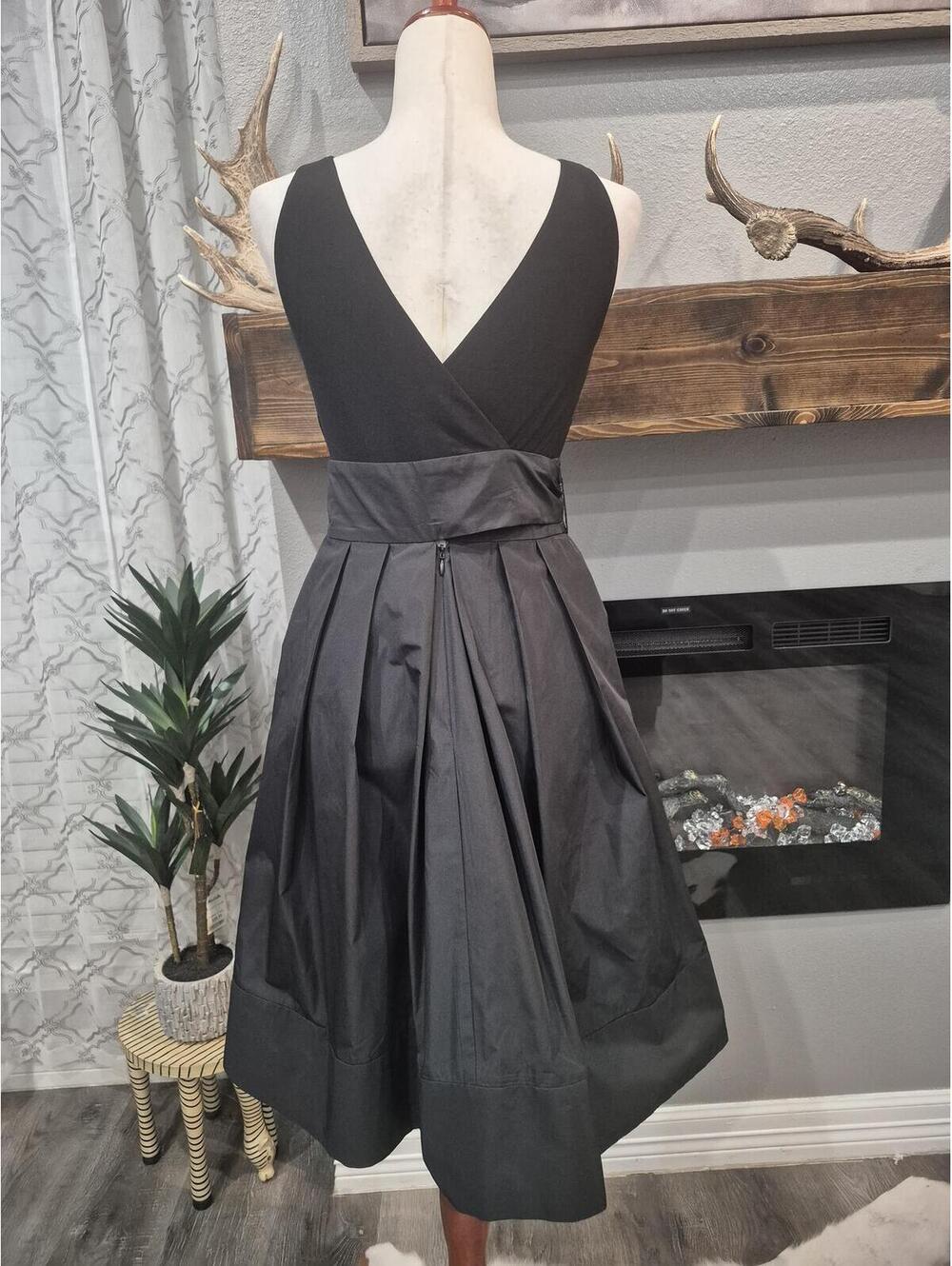 Lauren Ralph Lauren Party Black dress Size 2 - Picture 9 of 9